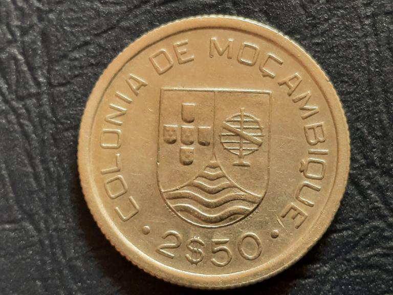 Мозамбик (Порт.)  2,5 эскудо 1935 XF- AU
