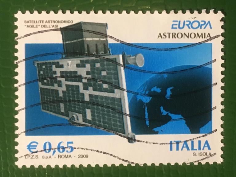 Марка. Астрономия.  Италия. 2009 г.