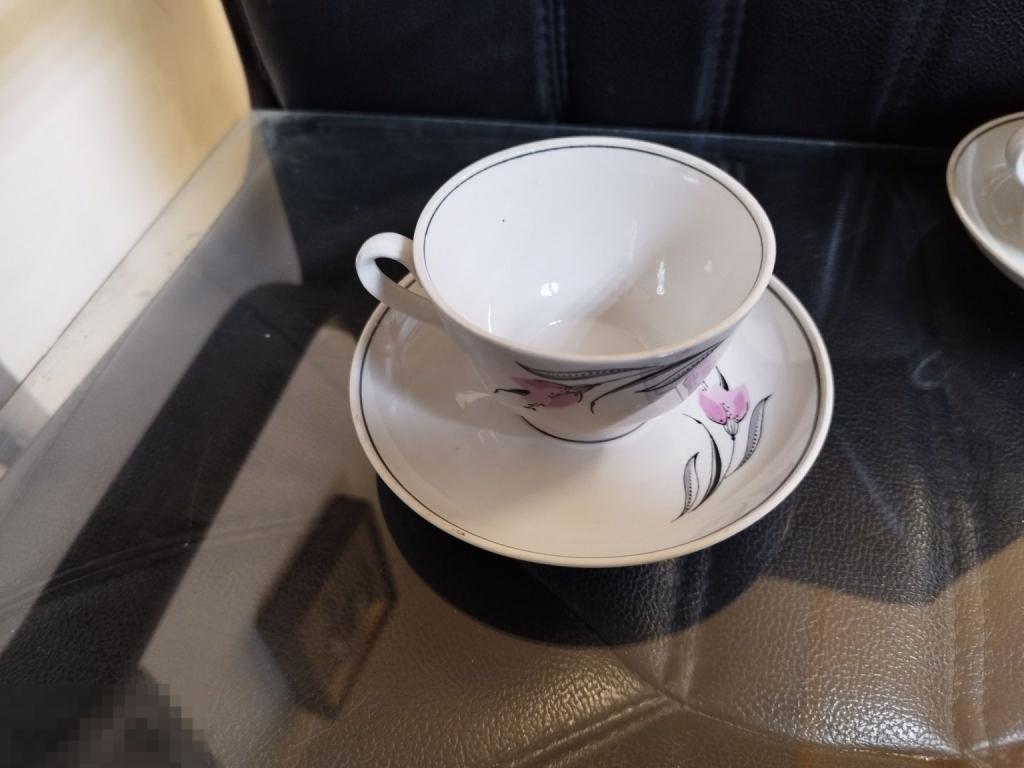 Чайная пара " Лилия". Рига, Латвия. Ручная роспись. Редкость!.