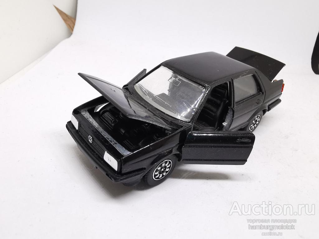 826 VW Jetta 2 II 1:43 Schabak black