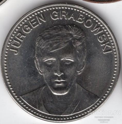 Жетон SHELL из серии "Чемпионат мира футболу Мексика 1970 г." Юрген Грабовски