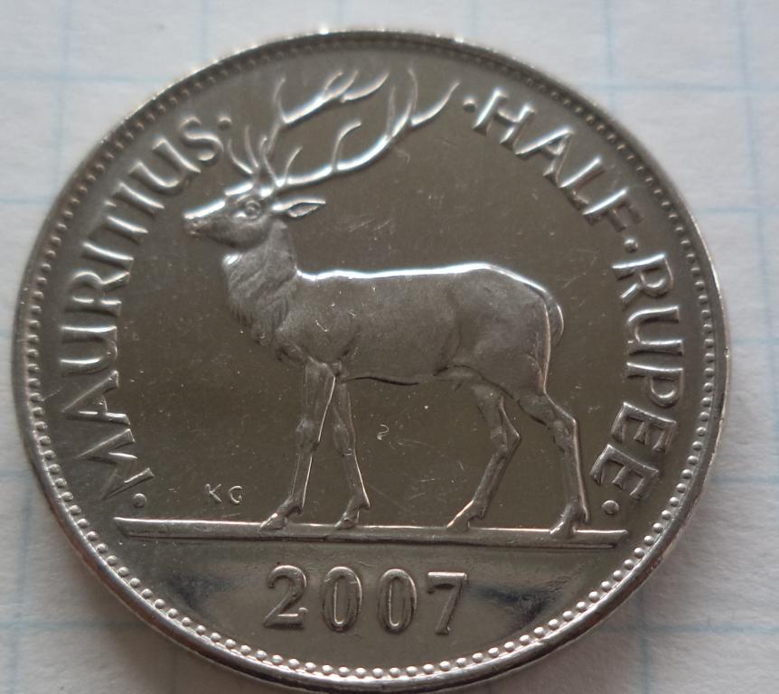 Маврикий 1/2 рупии  2007 год   п.9