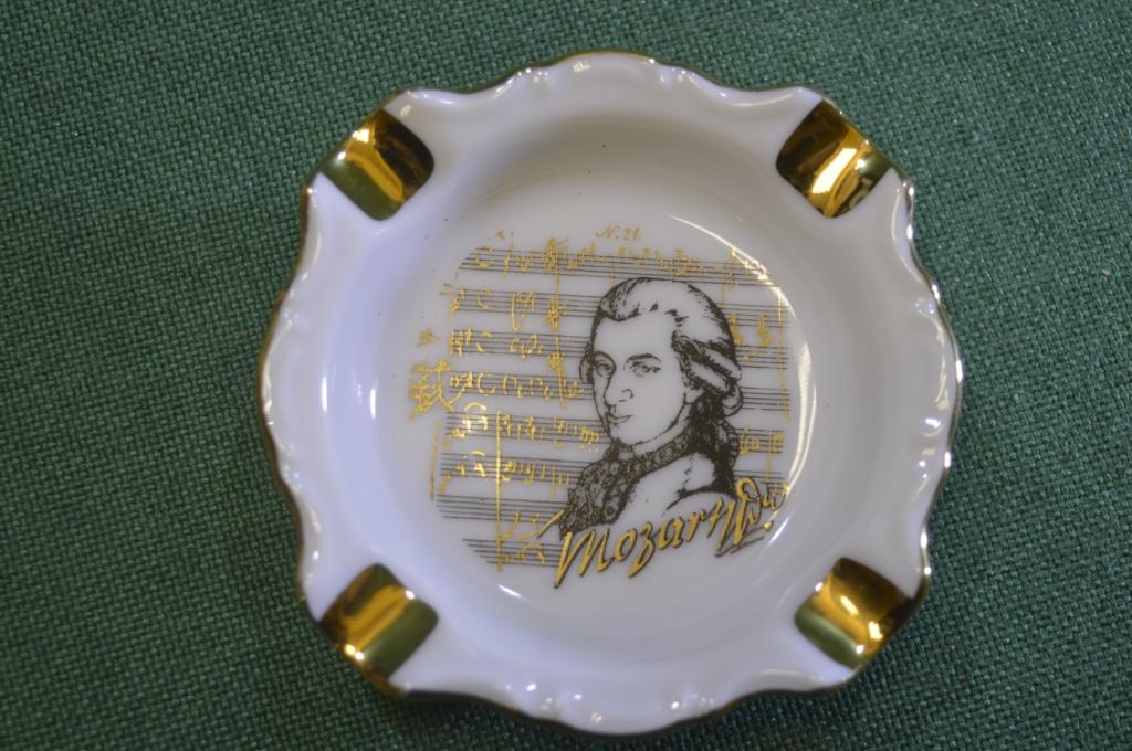 Пепельница фарфоровая "Моцарт композитор". Фарфор. Schlogl. Музыка. Австрия.