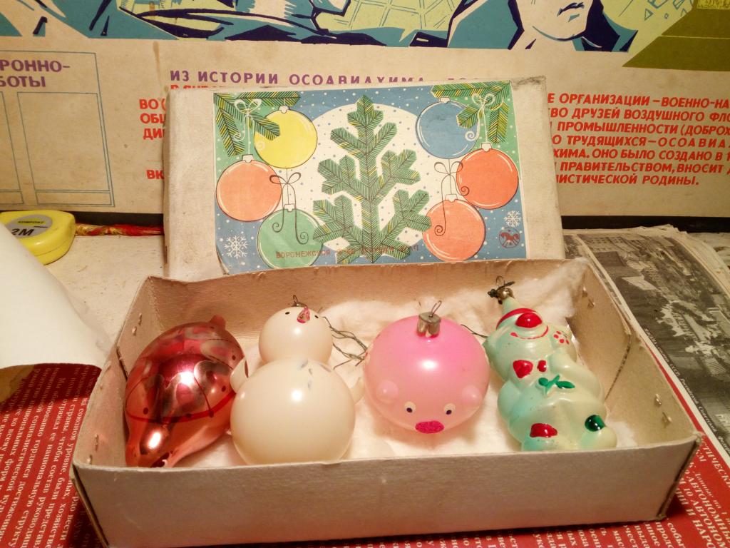 Елочная игрушка.Набор шаров.Воронеж.Стекло.СССР