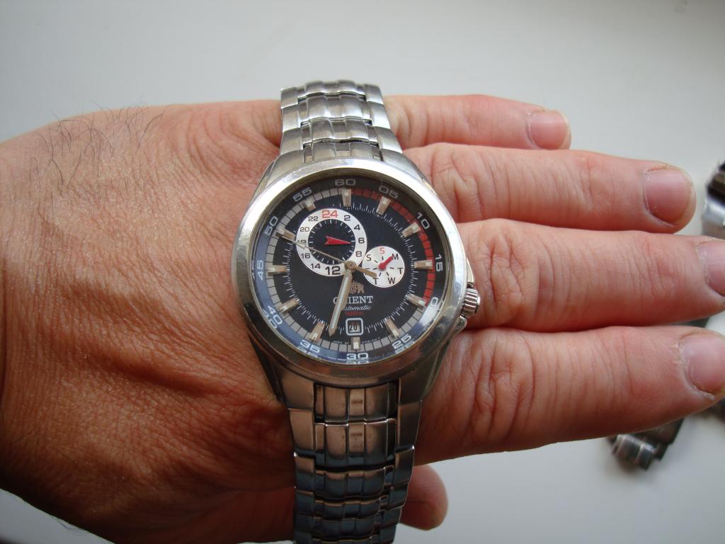 Наручные японские часы Orient ET0B001B