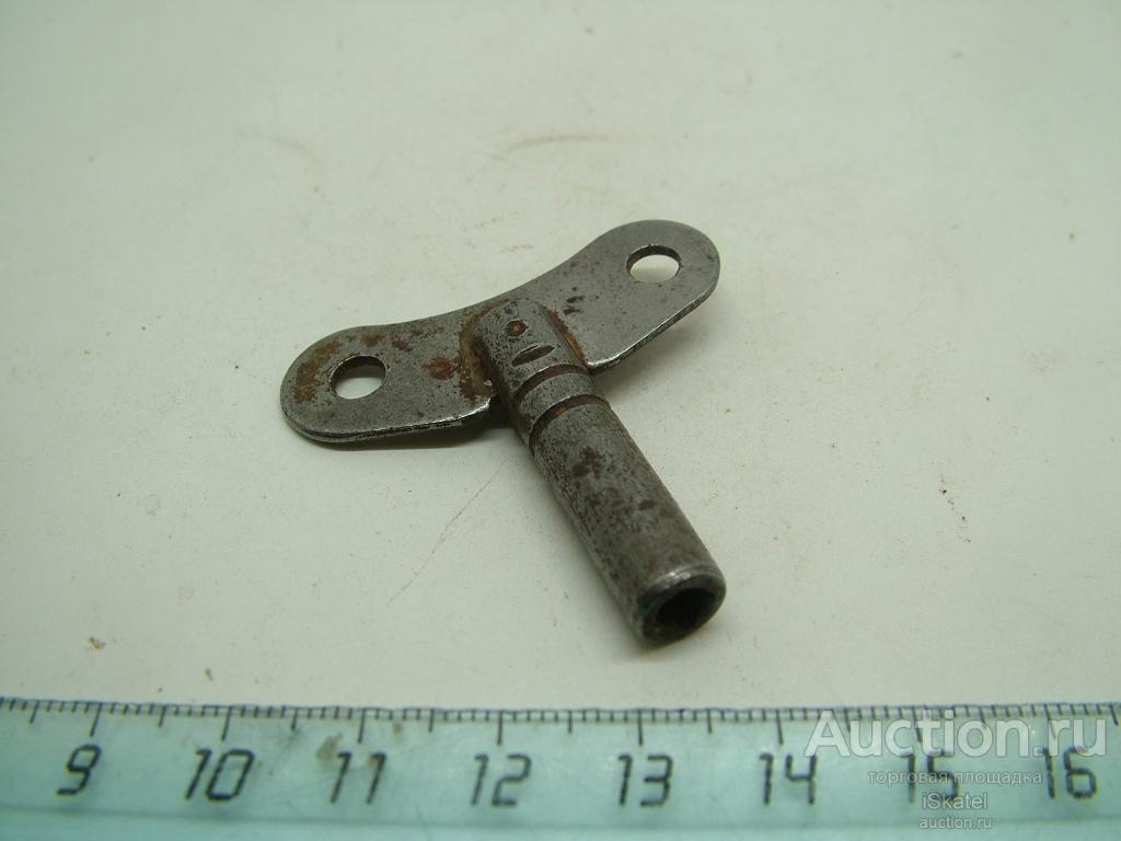 ключ для часов 4*4 мм. старинный