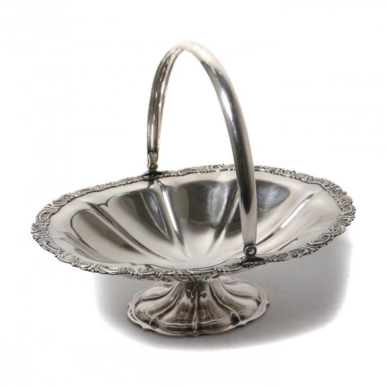 Серебряная ваза с ручкой. Финляндия, 1939 год