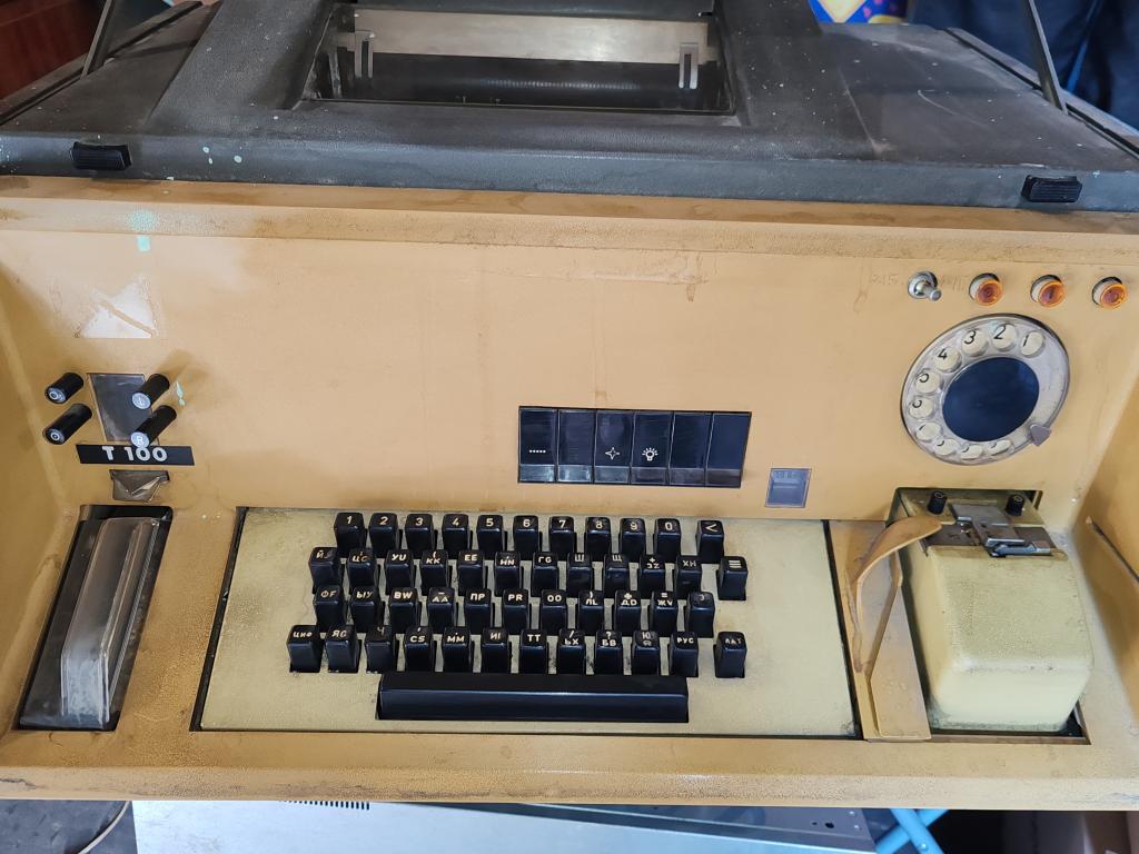 Телетайп т100 СССР электро печатная машинка
