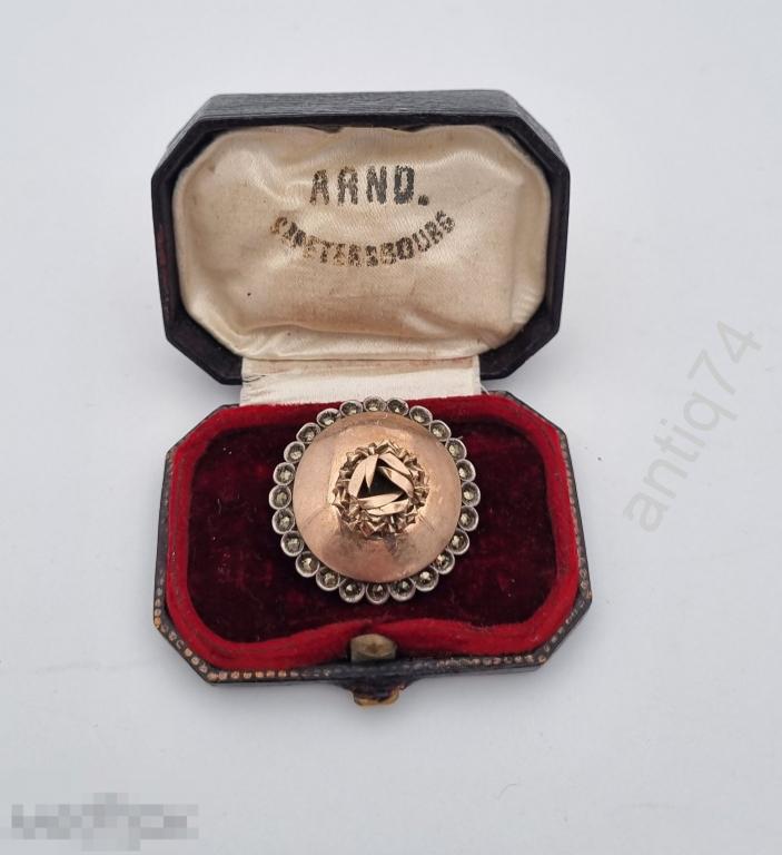 Брошь старинная. Золото, 56 проба, серебро, 88 пр.  (В19793)