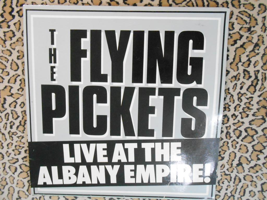 LP The Flying Pickets – Live At The Albany Empire!