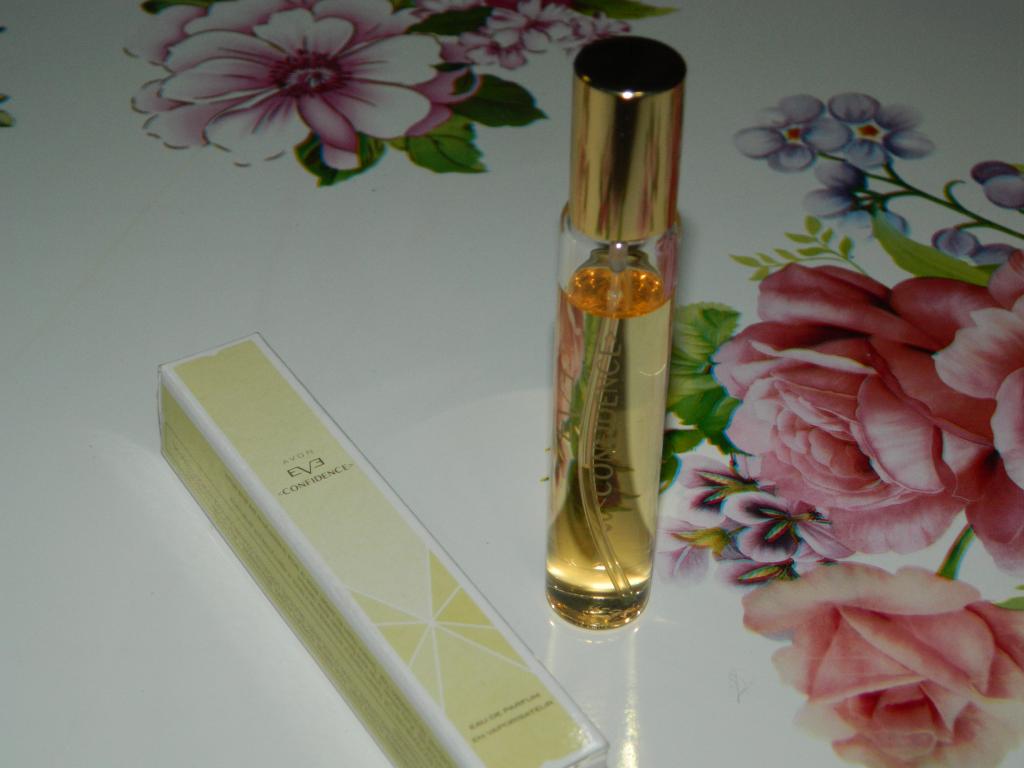 Парфюмерная вода Avon Confidence 10 мл.