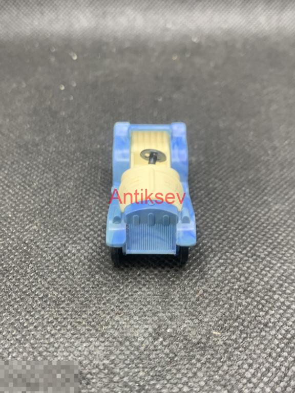 Игрушка миниатюра ретро машинка пластмасса РЕДКАЯ