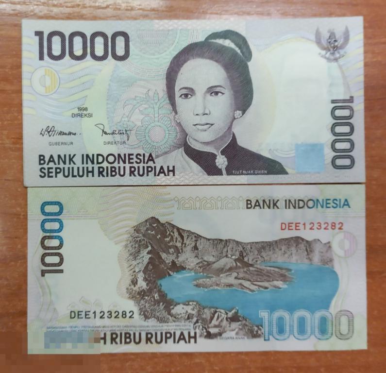 3.340 Индонезия 10000 рупий 1999 UNC