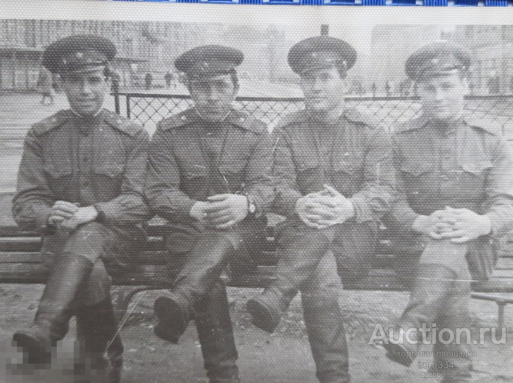 Фото на Память СССР Друзья Ленинград Знаки Форма 1966 год   1403