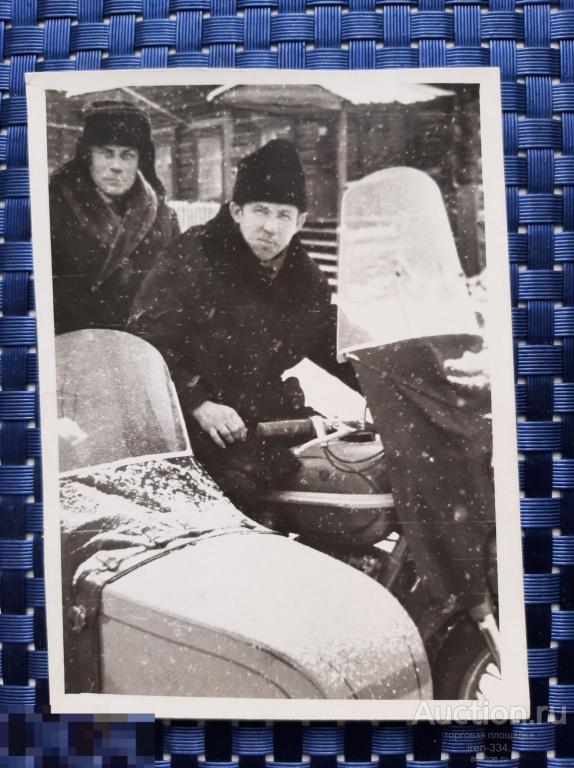 Советский быт СССР Фото на Память Мужчина на Мотоцикле      1403