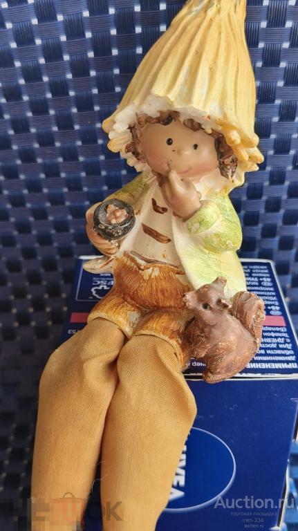 Фигурка Статуэтка Сувенир Подарок ЭЛЬФ Девочка с Белочкой   2703