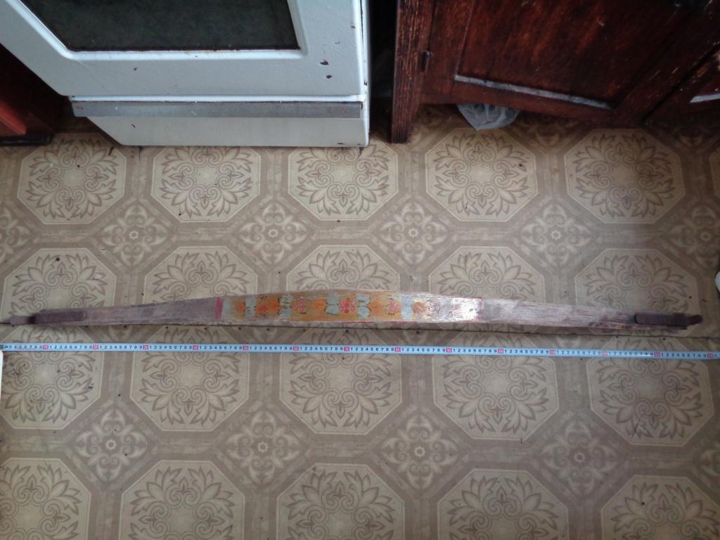 коромысло старинное,деревянное,массив.