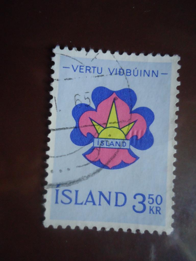 1964 г.  Исландия  гаш. без клея.