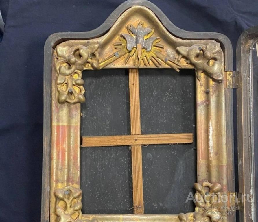 Старинный деревянный киот