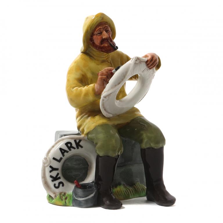 Фарфоровая фигура "Лодочник". Royal Doulton