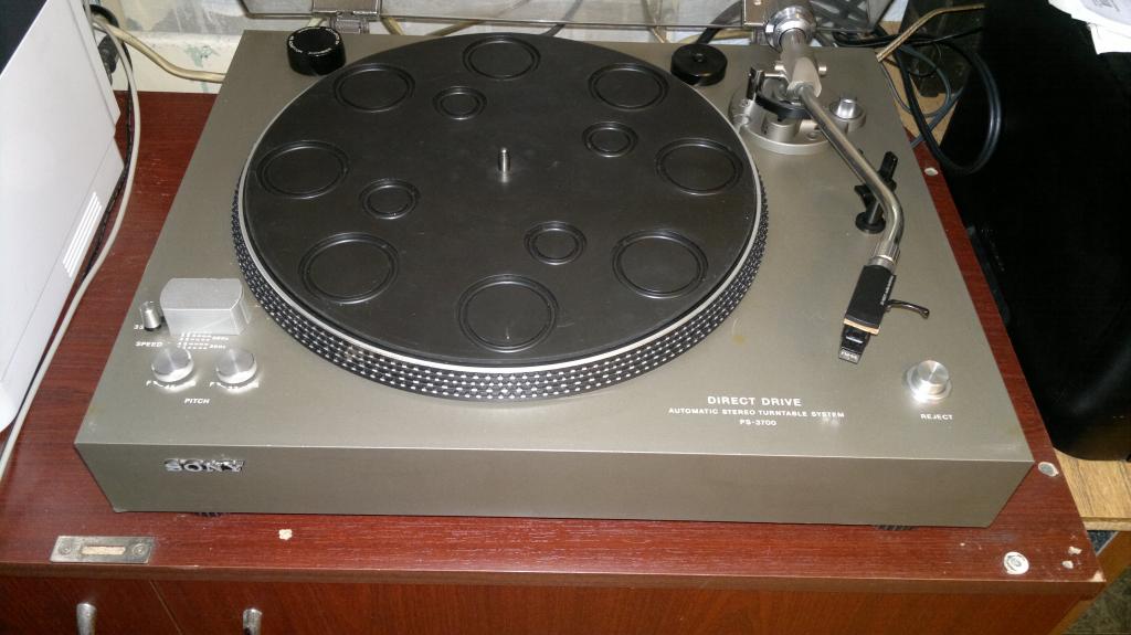 Виниловый проигрыватель sony PS-3700