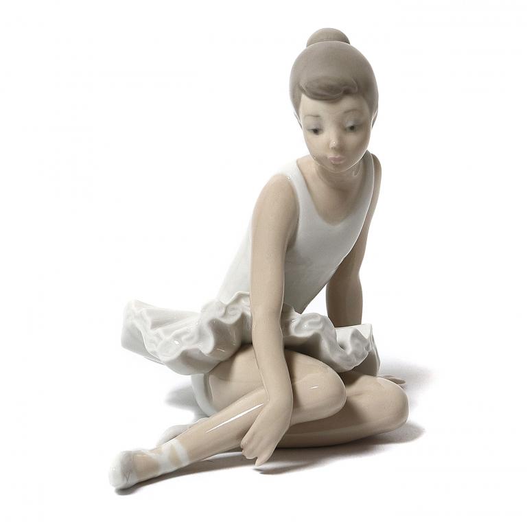 Фарфоровая фигура "Балерина". NAO.