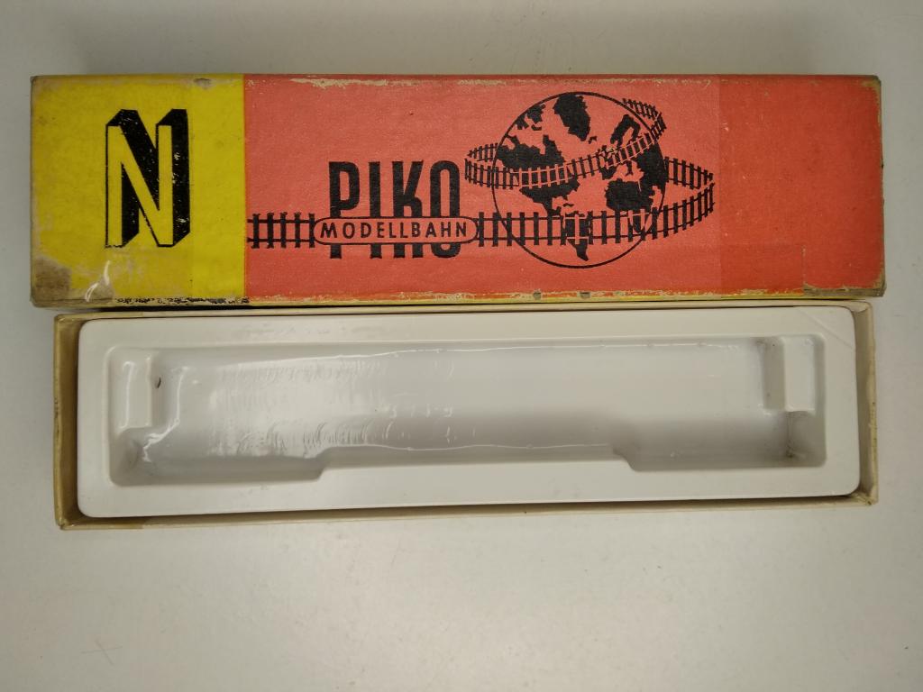 9мм (N) Piko коробка от пассажирского вагона ОКТ №1