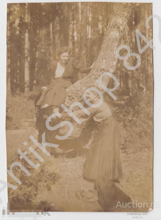 Девушки в лесу 1906г.