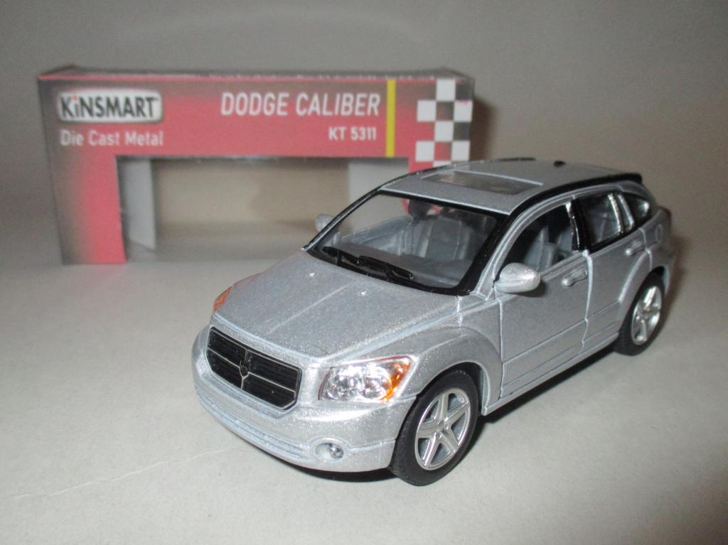 модель авто Dodge Caliber / Додж Калибр ( Kinsmart ) Читайте Описание!!!