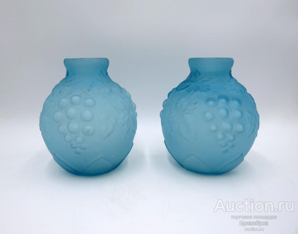 Старинная ваза стиль Лалик Парные вазы Ар деко Голубое стекло Виноград