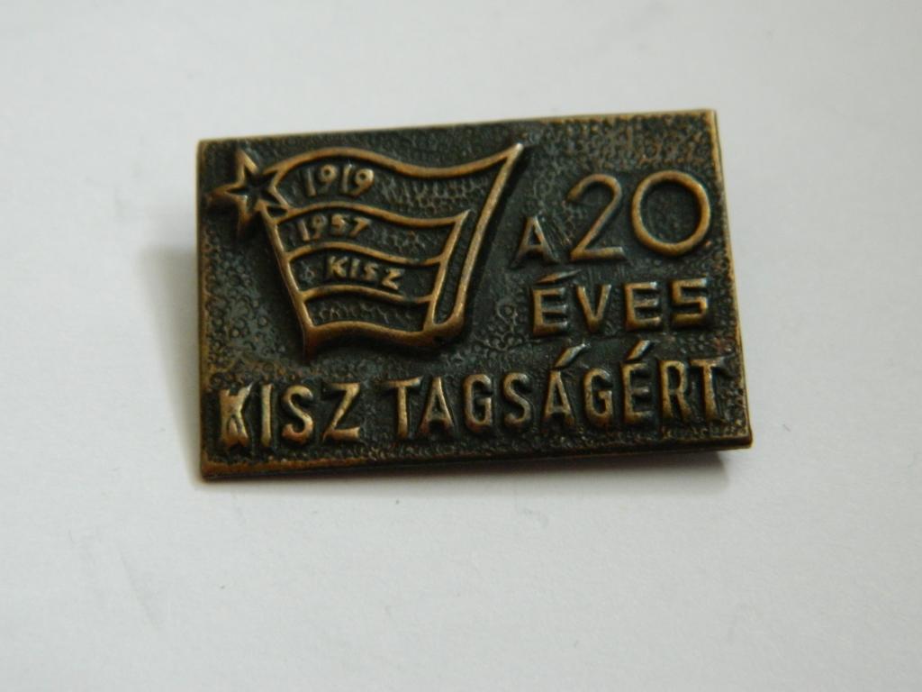 20 ЛЕТ В КОМСОМОЛЬСКОЙ ОРГАНИЗАЦИИ ВЕНГРИИ KISZ