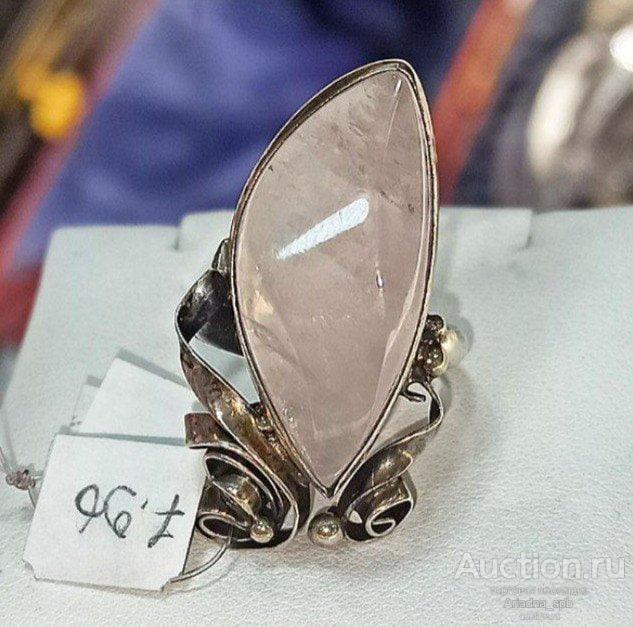 Кольцо из серебра 925 пробы с розовым кварцем