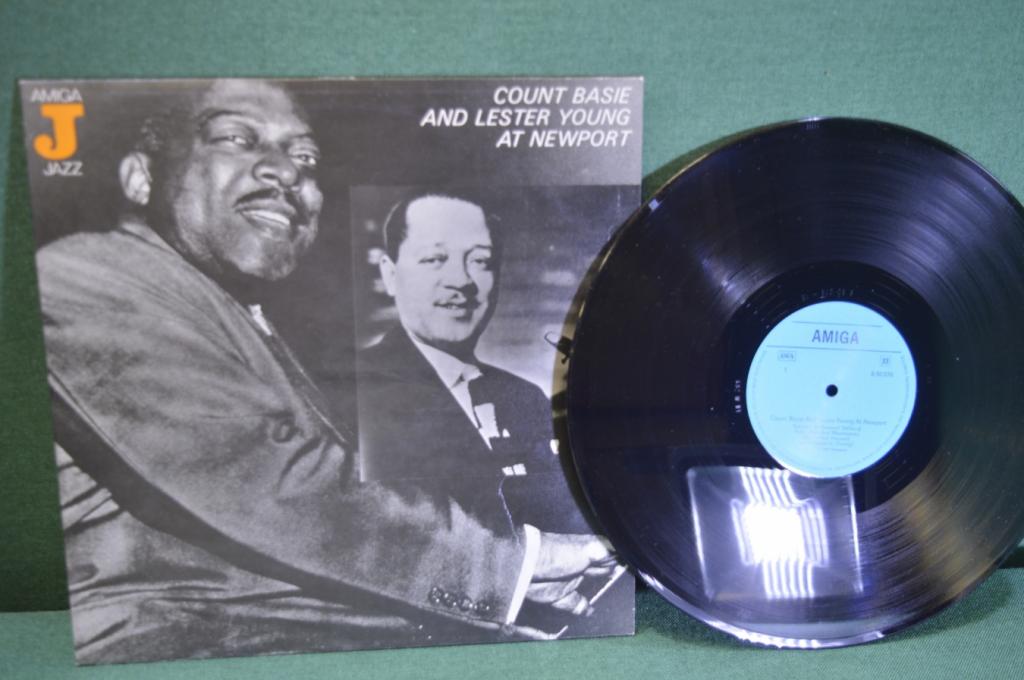 Пластинка, винил "Count Basie and Lester Young at Newport". Джаз, Свинг. Amiga.