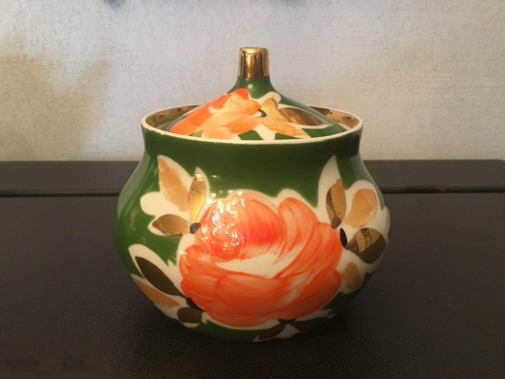 САХАРНИЦА зеленое крытье роза цветы ДУЛЕВО  Отл