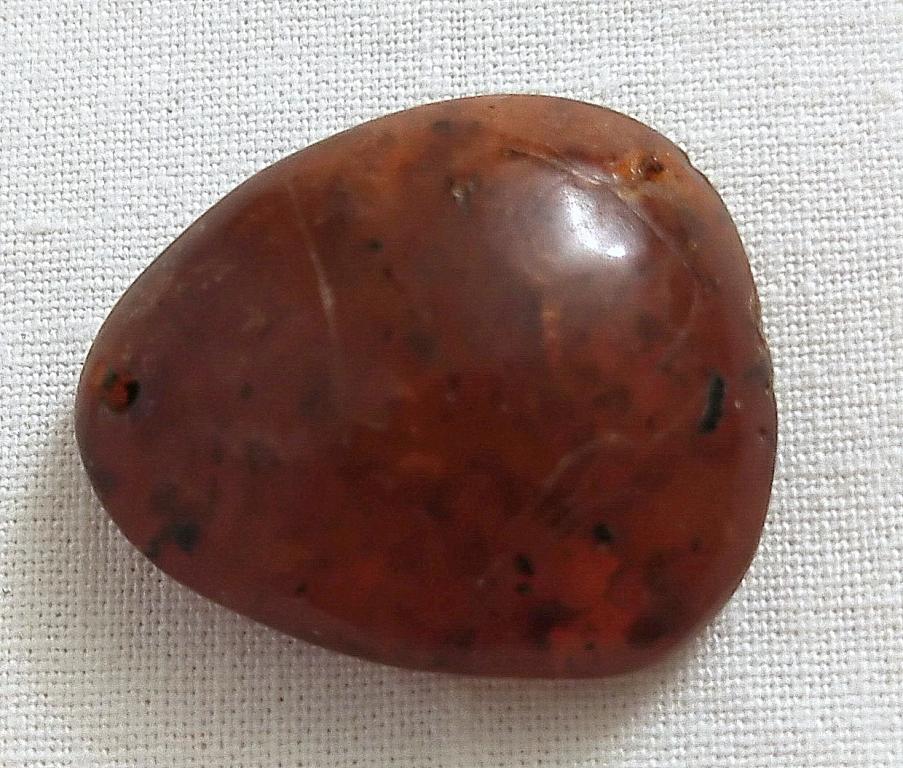 ЯНТАРЬ    вес 2,8 гр.  ( 28 )