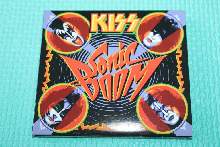 Kiss / Sonic Boom 09 / USA  2 CD + DVD BOX