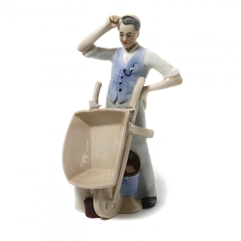 Фарфоровая фигура "Садовник". Royal Doulton