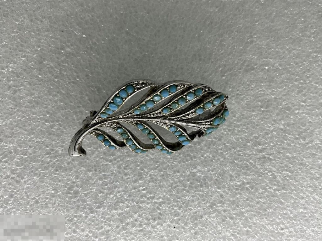 БРОШЬ брошка ЛИСТ серебряный с голубыми камешками под бирюзу винтаж Отл