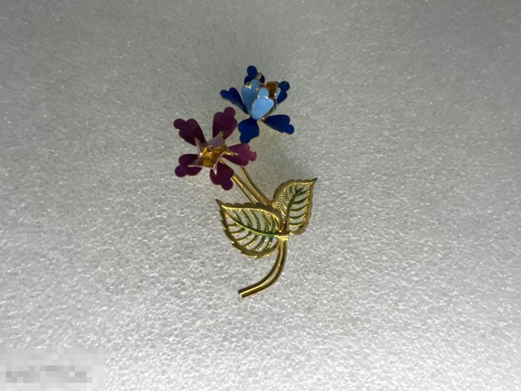 БРОШЬ брошка ДВА ЦВЕТКА эмаль латунь металл СССР винтаж