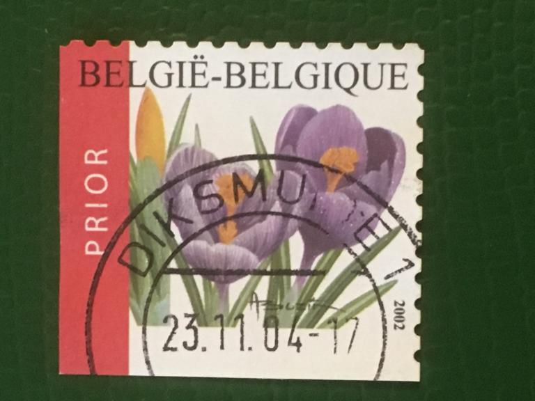 Марка. Цветы. Крокус.  Бельгия. 2002 г.