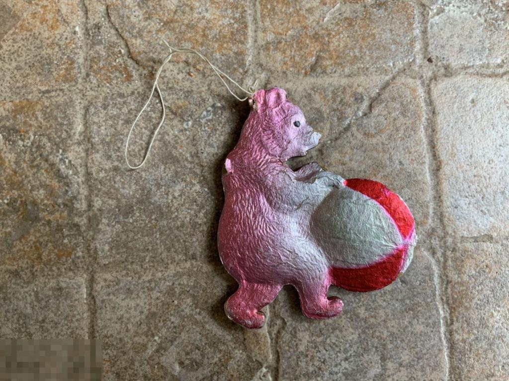 ЕЛОЧНАЯ ИГРУШКА СССР МЕДВЕДЬ с МЯЧОМ мишка картон