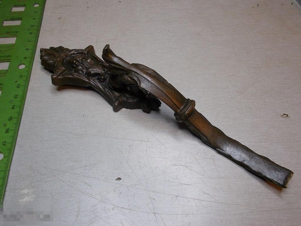 Ручка Дверная .Бронзовая 19 век Фрагмент Оригинал