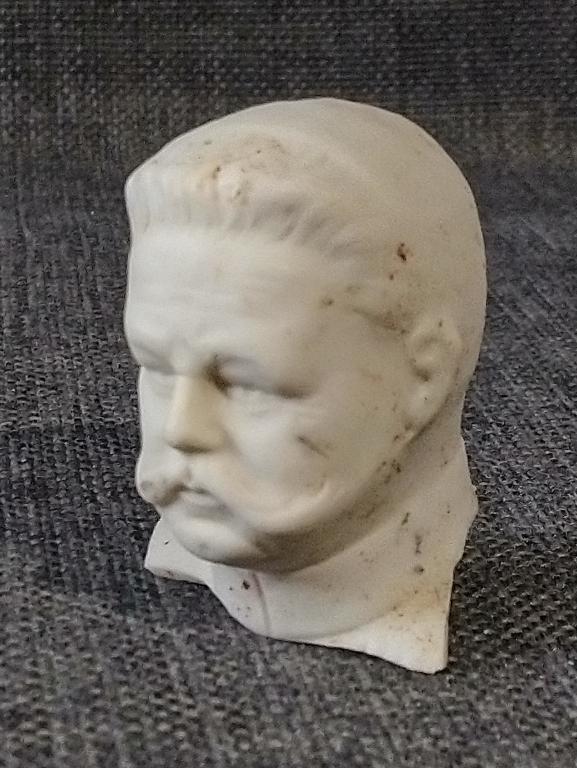 Реставратору голова Гинденбург статуэтка фарфор Германия 1914