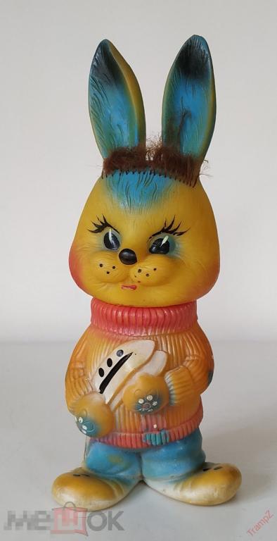 Игрушка резиновая СССР заяц с лыжами 29см. резина #М*