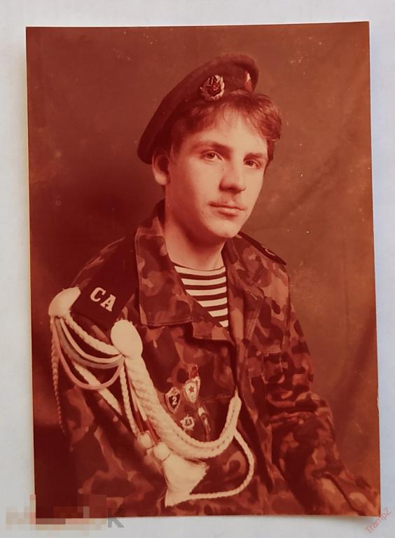 Фотография цветная военнослужащий солдат дембель форма аксельбант десантник ВДВ берет знаки #150