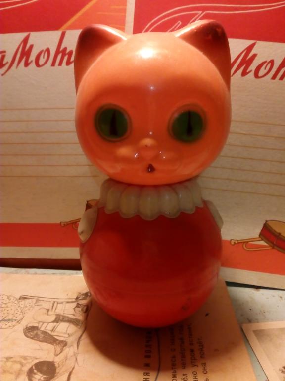 Игрушка.Неваляшка.Кот.Целлулоид..СССР