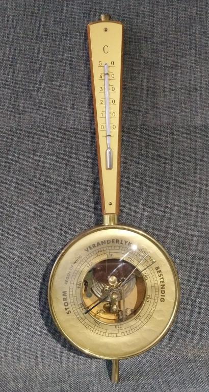 Барометр термометр латунь дерево винтаж Германия 1960
