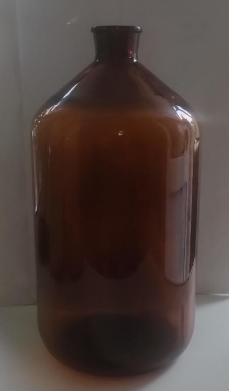 бутыль бутылка. коричневое стекло. 5 литров. состояние!! в интерьер или коллекцию.