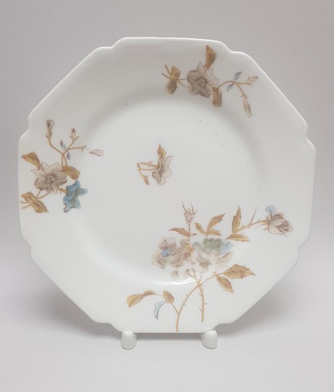 Тарелка *Цветы* Кузнецов редкая форма