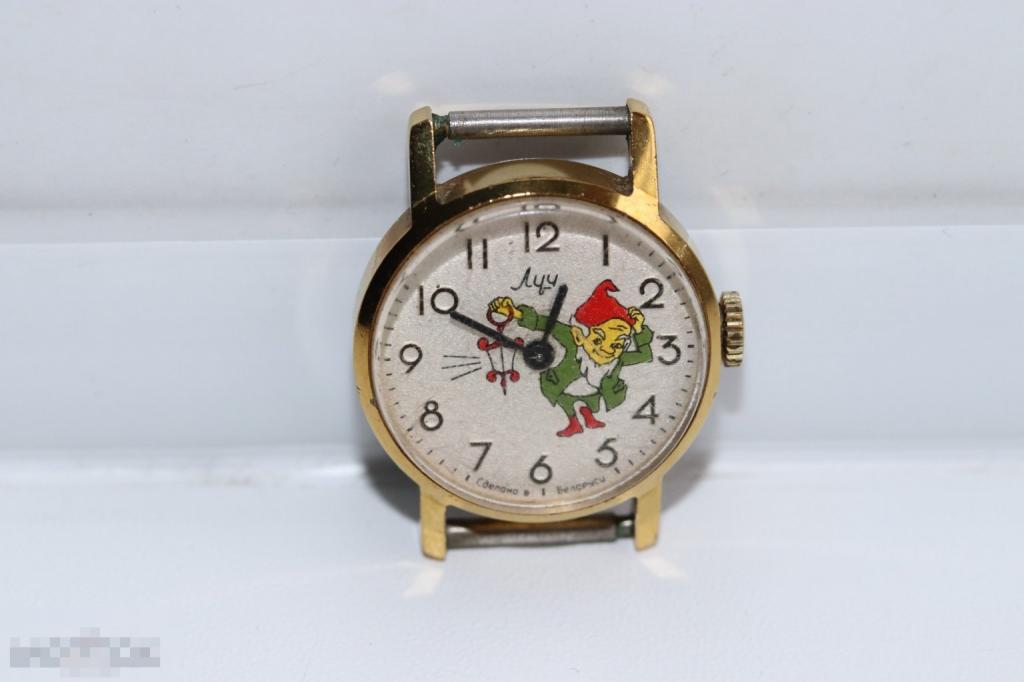 Наручные детские часы луч